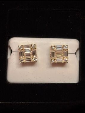 Moissonite Baguette Stud Earrings - 925 silver 2CTW NWT
